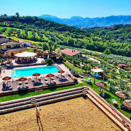 Agriturismo Agrileisuretime สโปเลโต ภายนอก รูปภาพ