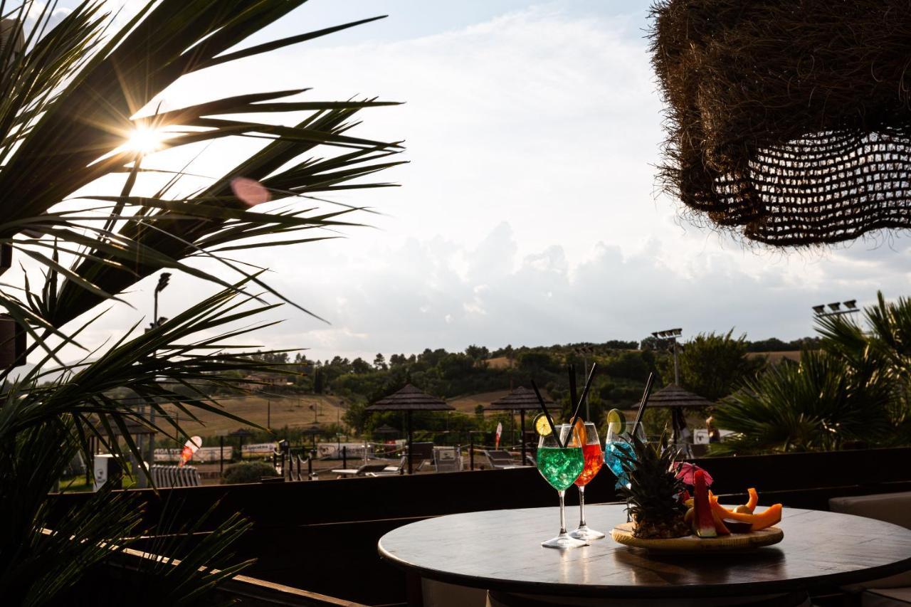 Agriturismo Agrileisuretime สโปเลโต ภายนอก รูปภาพ
