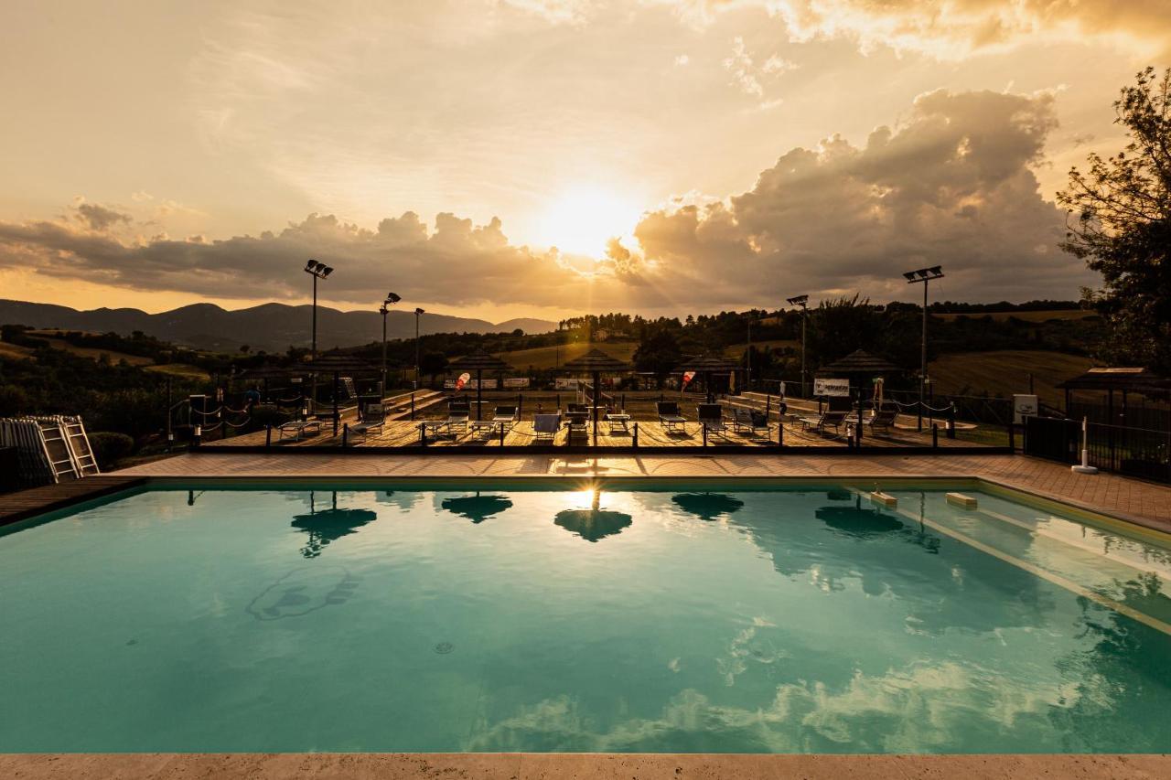 Agriturismo Agrileisuretime สโปเลโต ภายนอก รูปภาพ