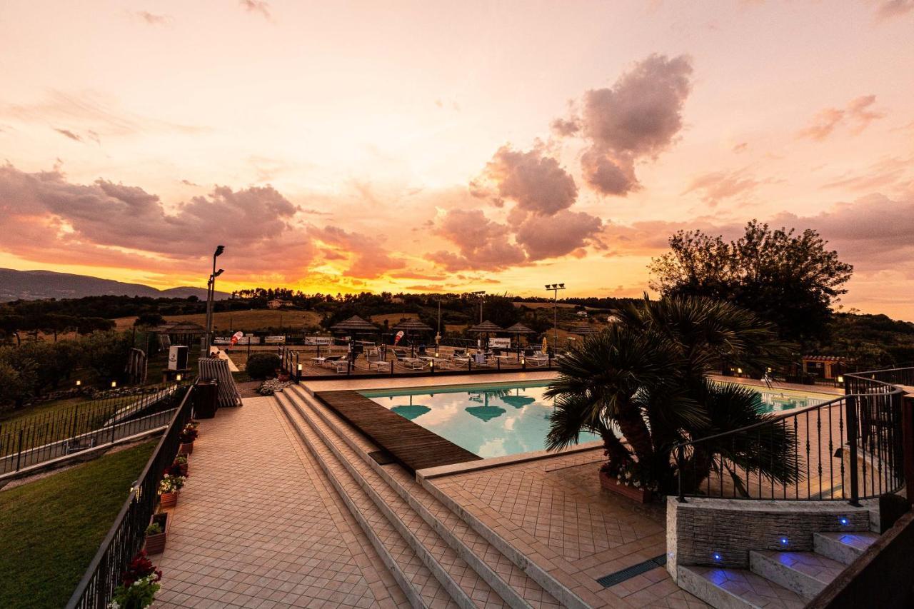 Agriturismo Agrileisuretime สโปเลโต ภายนอก รูปภาพ