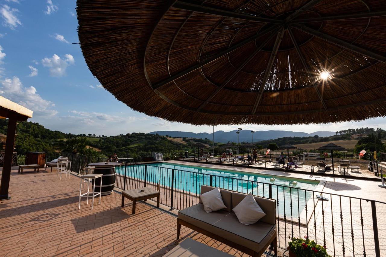 Agriturismo Agrileisuretime สโปเลโต ภายนอก รูปภาพ