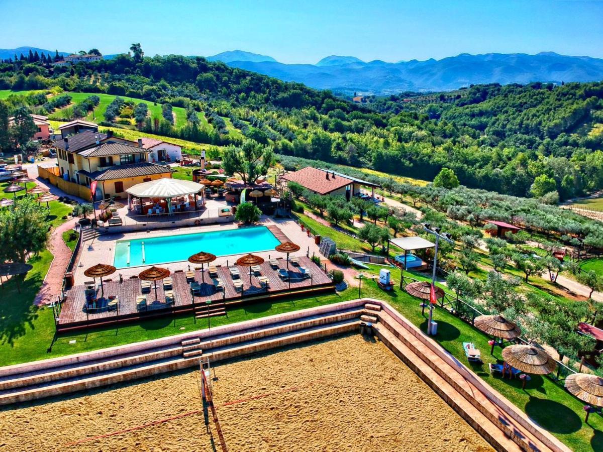 Agriturismo Agrileisuretime สโปเลโต ภายนอก รูปภาพ